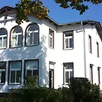 Haus Clara - Meeresblau * Koserow